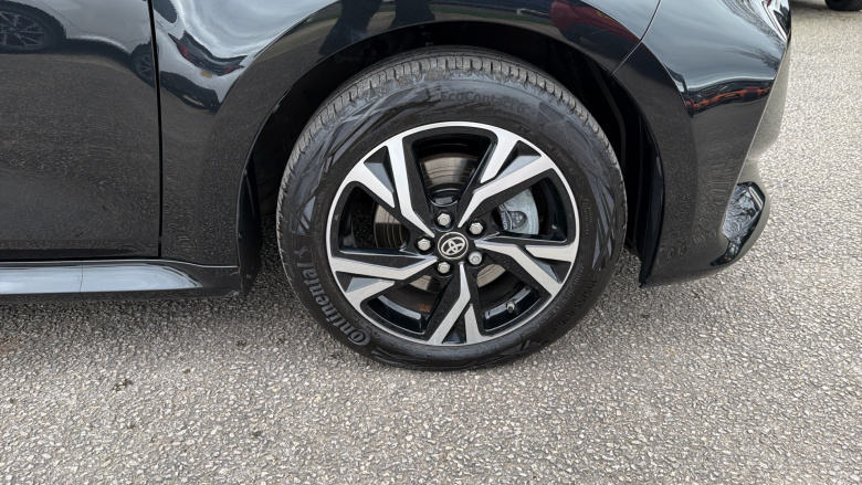 Toyota Yaris 1.5 Hybrid Design 5dr CVT Hybrid Hatchback